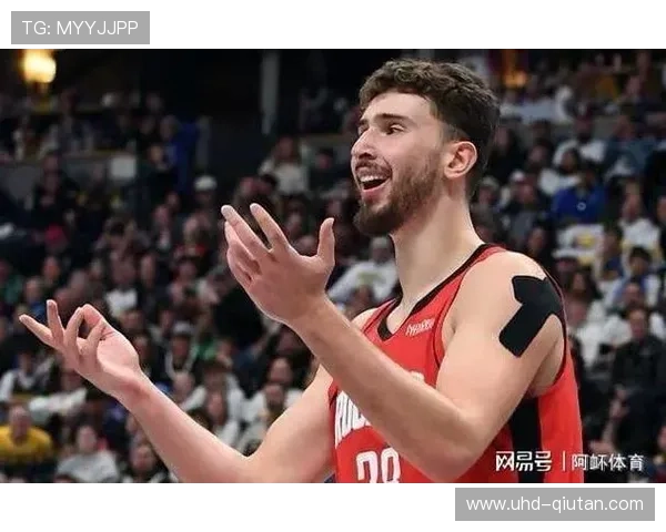 乌度卡盛赞申京,称其应为年轻球员榜样 乌度卡盛赞申京,称其应为年轻球员榜样