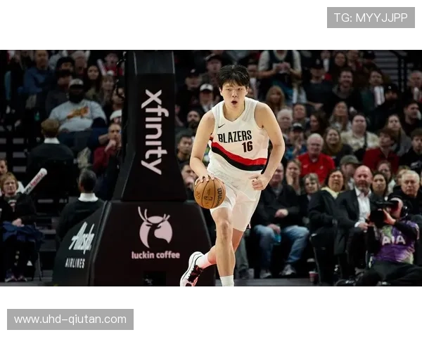 G联盟精英队杨瀚森展现内线统治力,对阵森林狼下属球队完成暴力补扣 G联盟精英队杨瀚森展现内线统治力,对阵森林狼下属球队完成暴力补扣