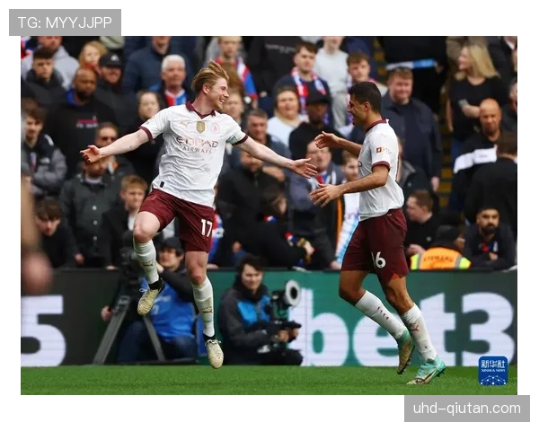 “半场战报：水晶宫0-0曼城，鹰队全员退守，卫冕冠军围攻无果”